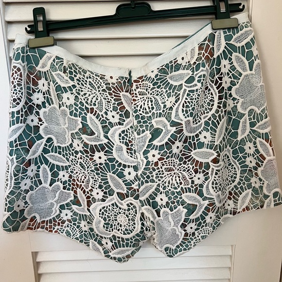 Anna Sui Lace Shorts - Picture 5 of 7